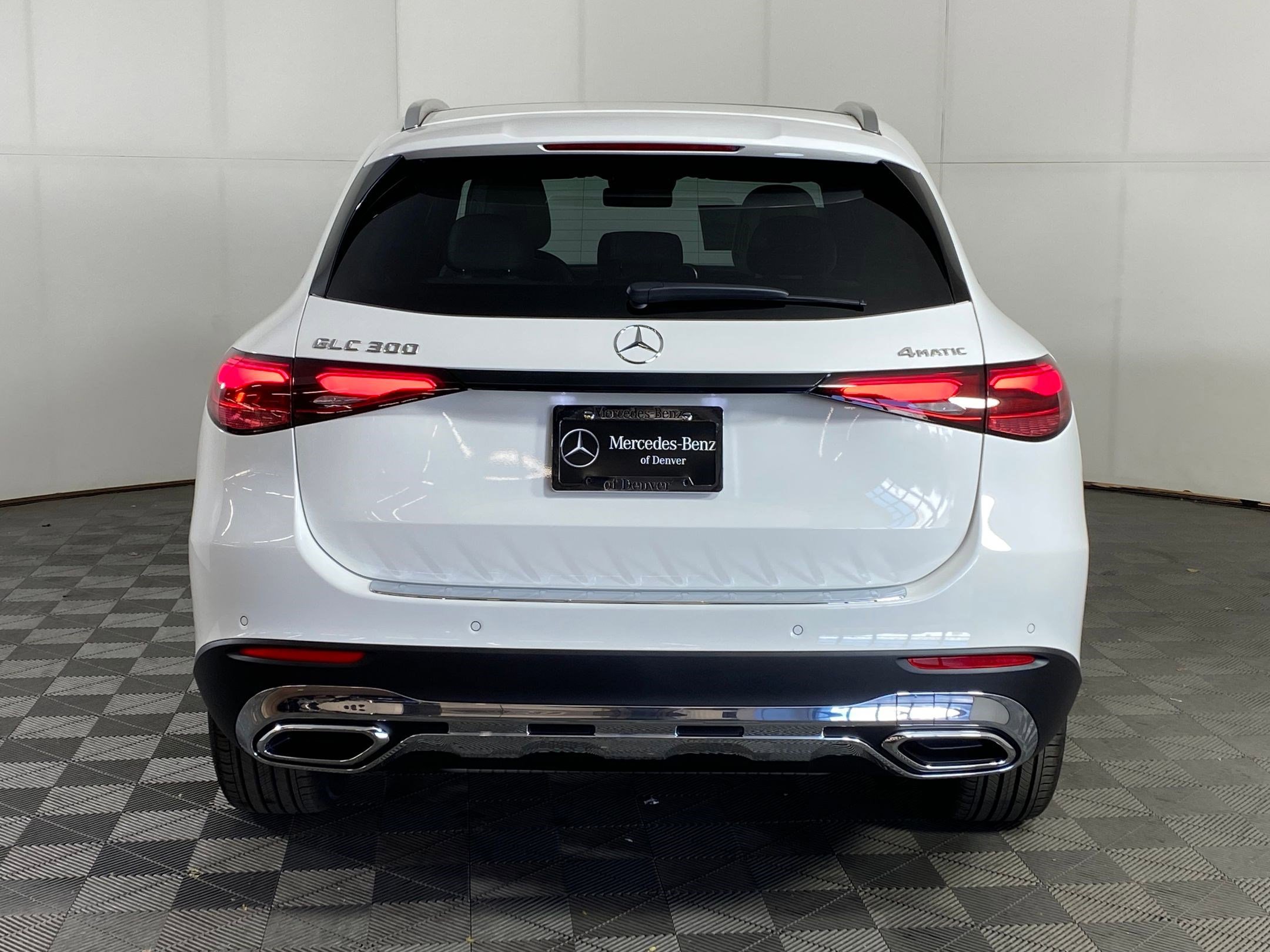 Used 2026 Mercedes-Benz GLC 300 4MATIC image 9