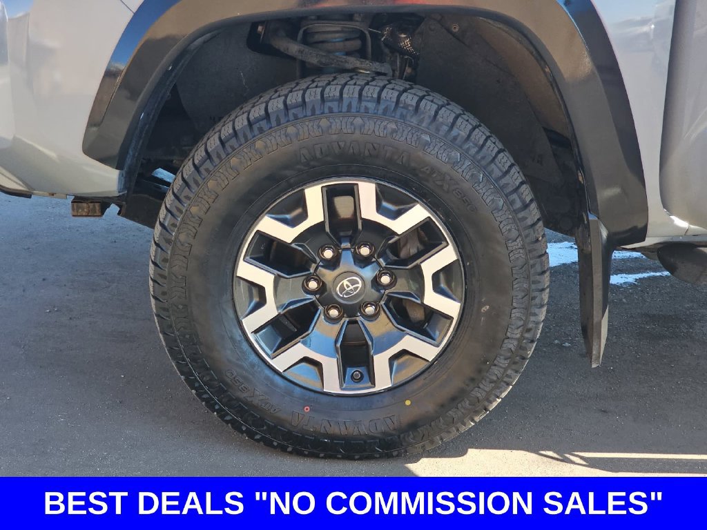 Used 2019 Toyota Tacoma TRD Off-Road AWD/4WD image 35