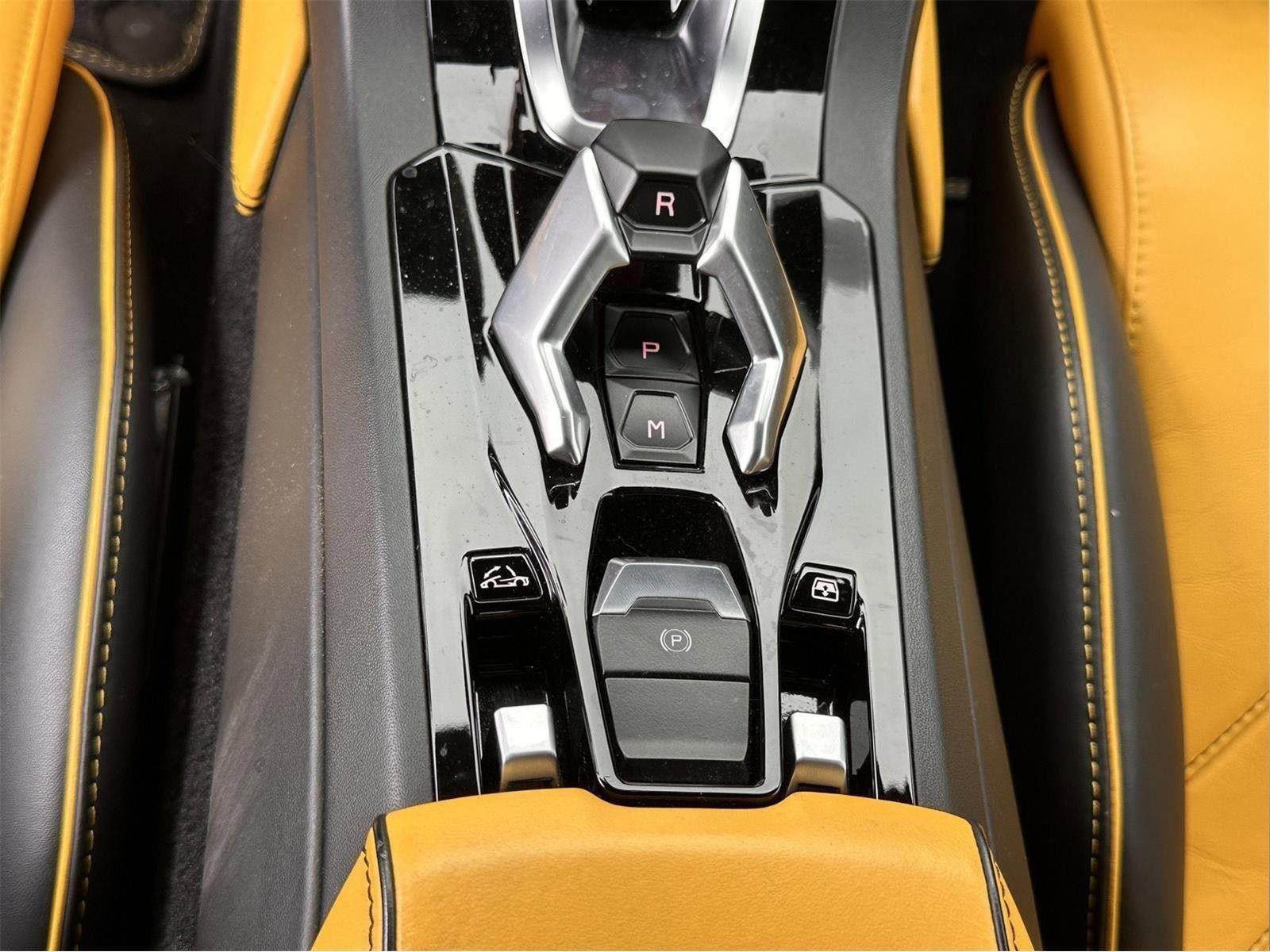 Used 2020 Lamborghini Huracan EVO RWD image 44