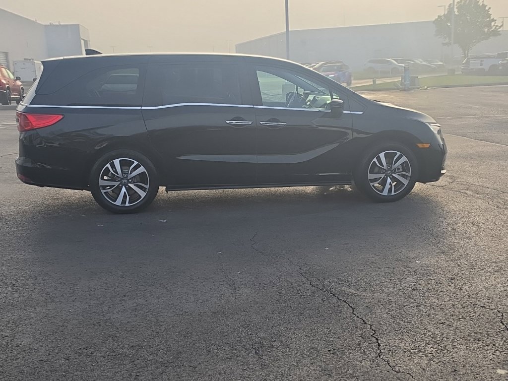 Certified 2024 Honda Odyssey Touring image 9