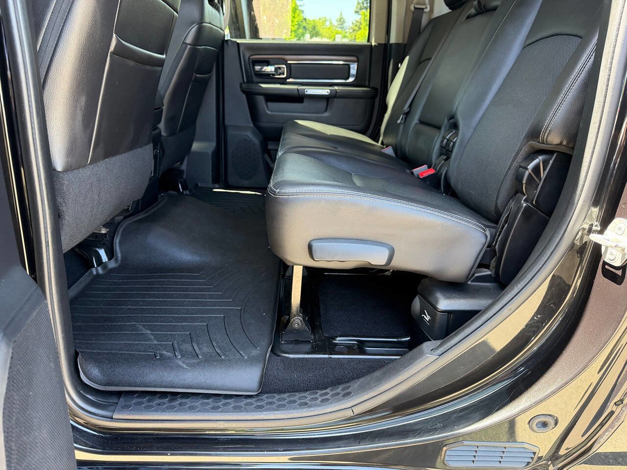 Used 2016 RAM 2500 Laramie image 21