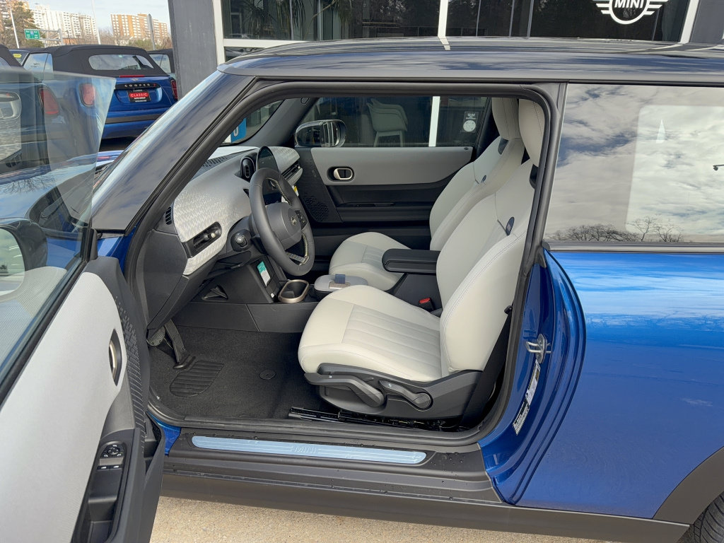 New 2026 MINI Cooper S FWD image 5