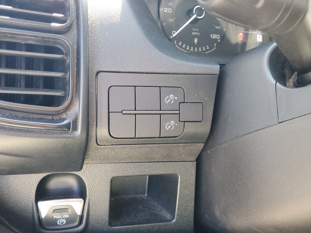 Used 2023 RAM ProMaster 2500 FWD image 22