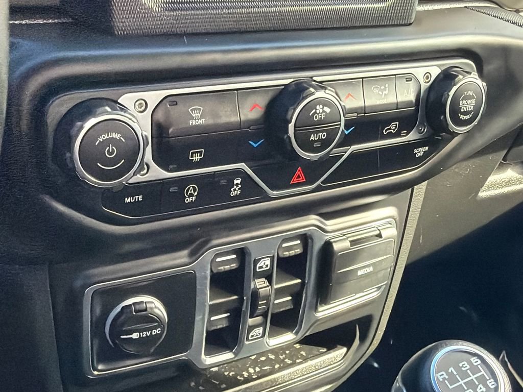 Used 2021 Jeep Gladiator Sport image 28