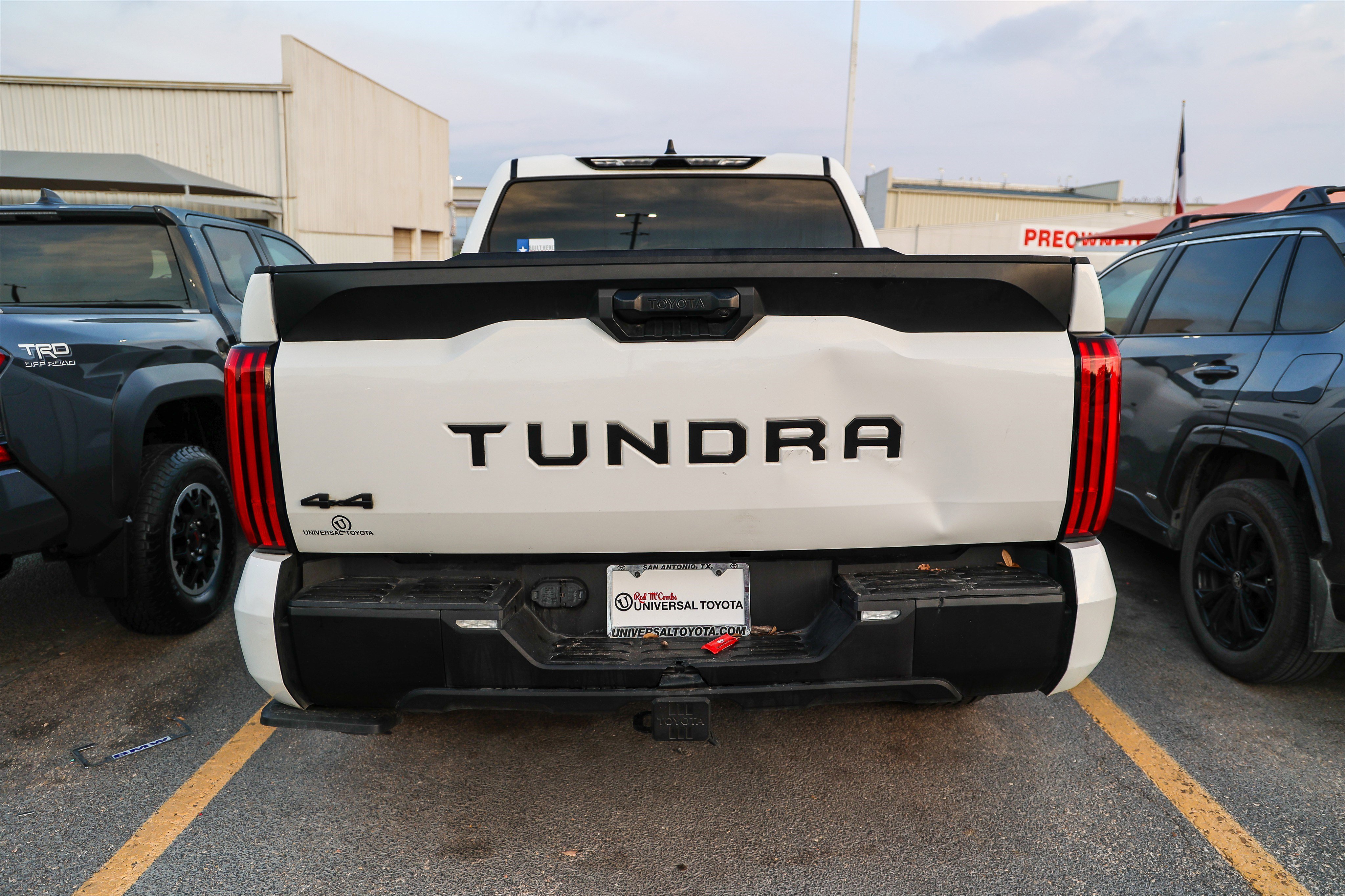 Used 2024 Toyota Tundra SR5 w/ SR5 Premium Package AWD/4WD image 9