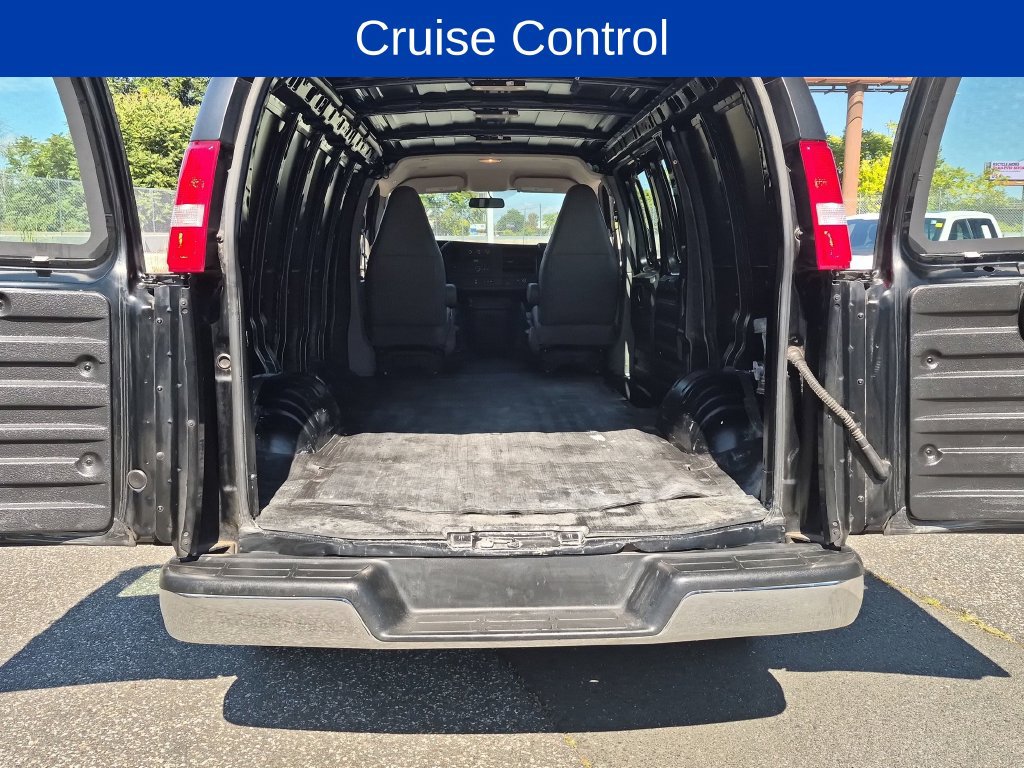 Used 2021 Chevrolet Express 2500 w/ Driver Convenience Package RWD image 17