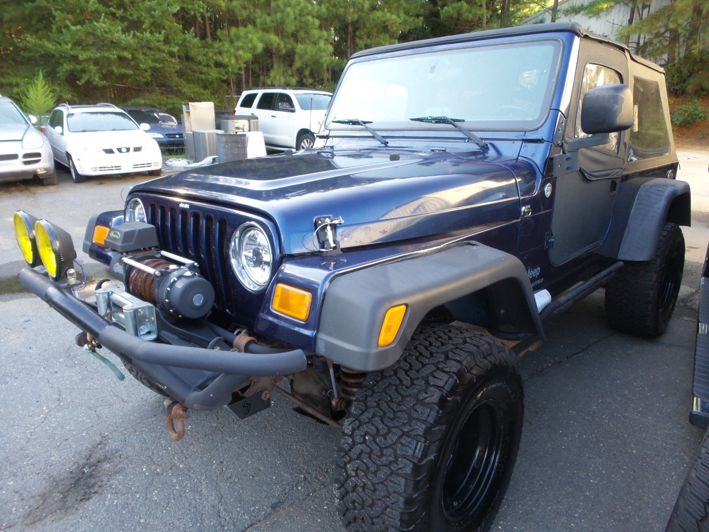 Used 2005 Jeep Wrangler Unlimited w/ Security Group AWD/4WD image 44