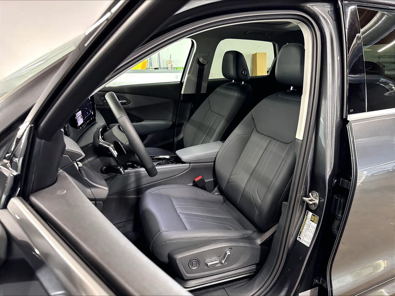 Used 2026 Audi Q3 quattro 2.0T w/ Driver Assistance Package AWD/4WD image 27