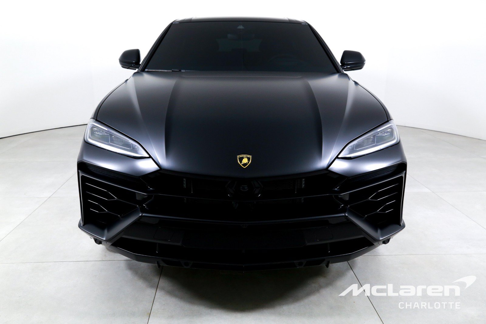 Used 2025 Lamborghini Urus SE AWD/4WD image 4