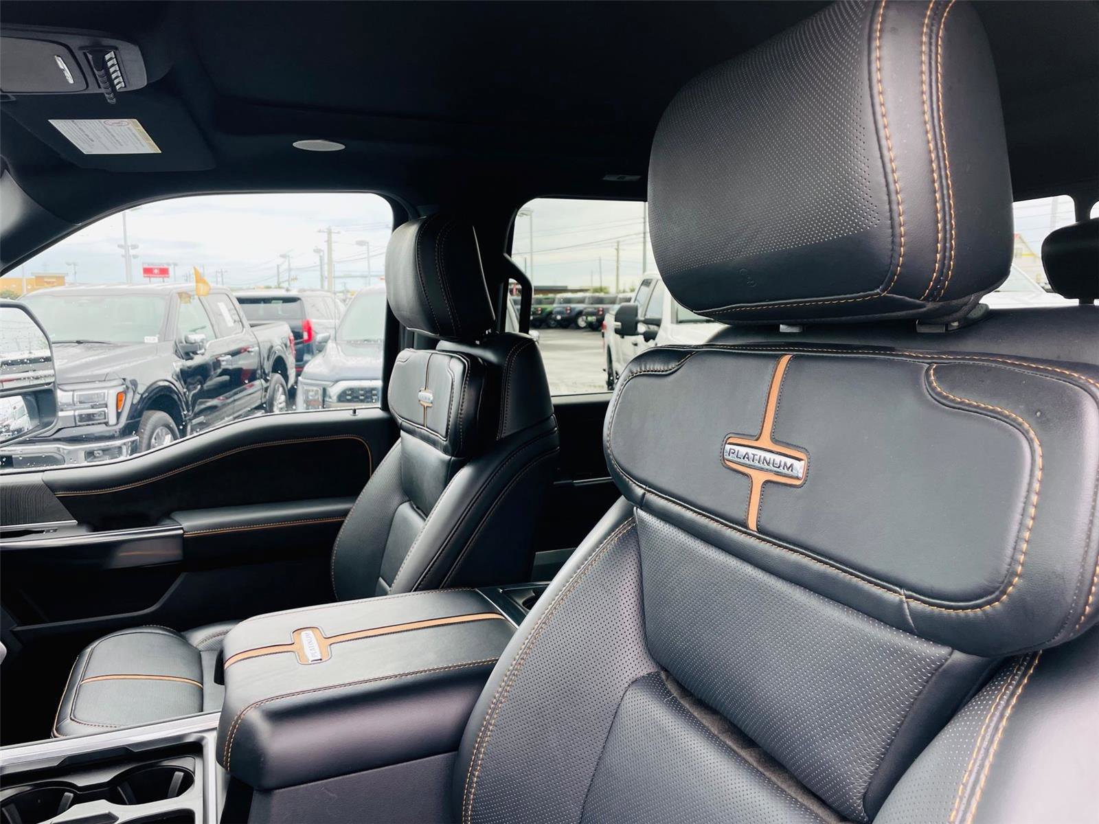 Used 2023 Ford F350 Platinum AWD/4WD image 11
