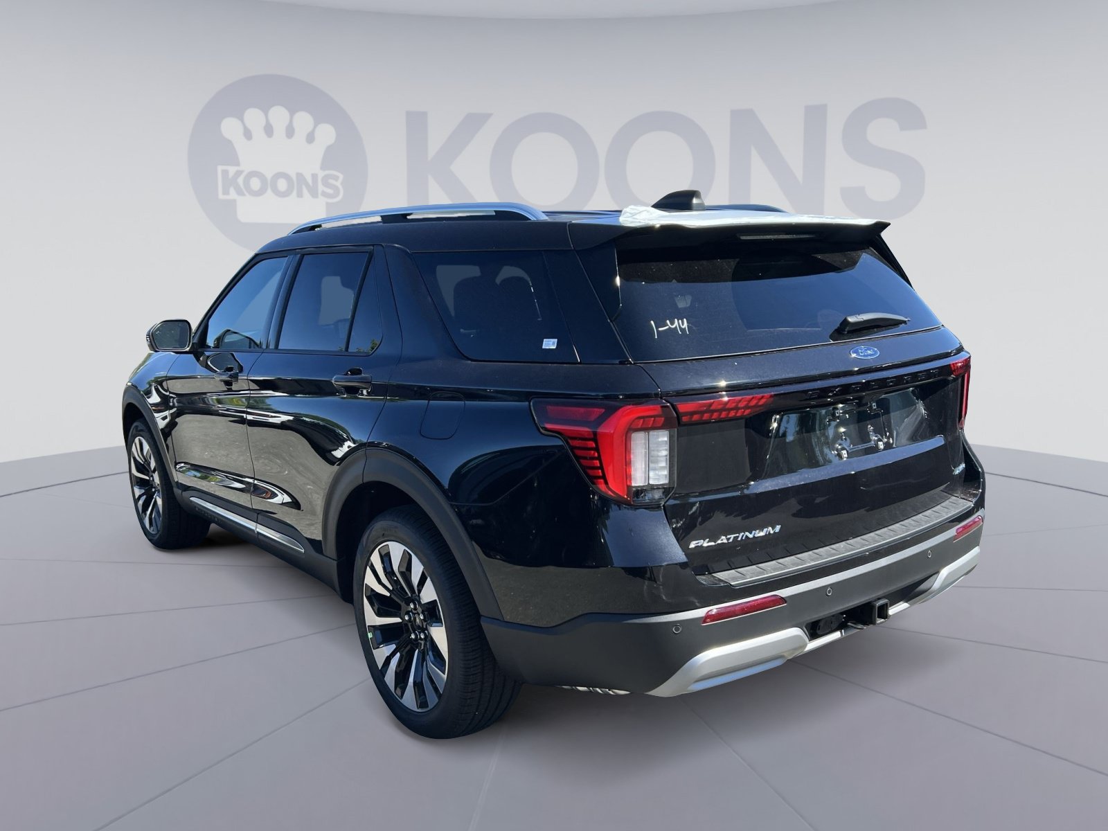 New 2026 Ford Explorer Platinum w/ LUX Leather Package AWD/4WD image 8