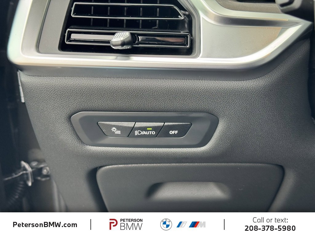 New 2026 BMW X5 xDrive50e image 28