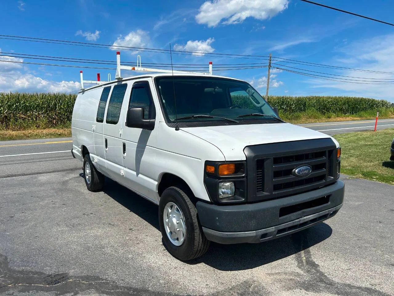 Used 2010 Ford E-250 and Econoline 250 Extended RWD image 4