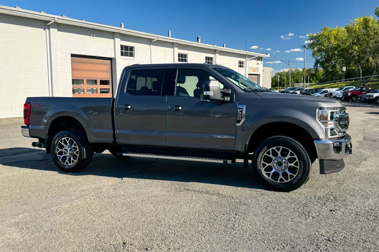 Used 2021 Ford F350 Lariat w/ Lariat Ultimate Package AWD/4WD image 2