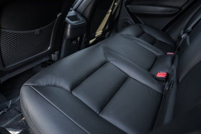 Used 2023 Volvo XC60 B5 Plus w/ Protection Package Premier image 34