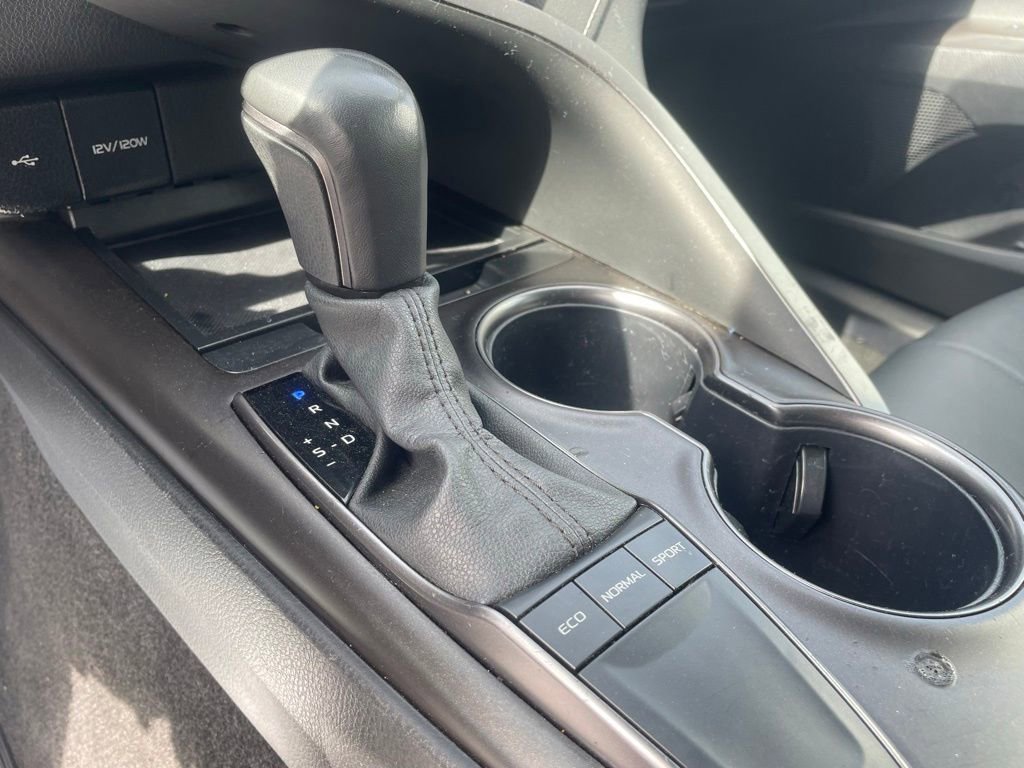 Used 2024 Toyota Camry SE FWD image 25