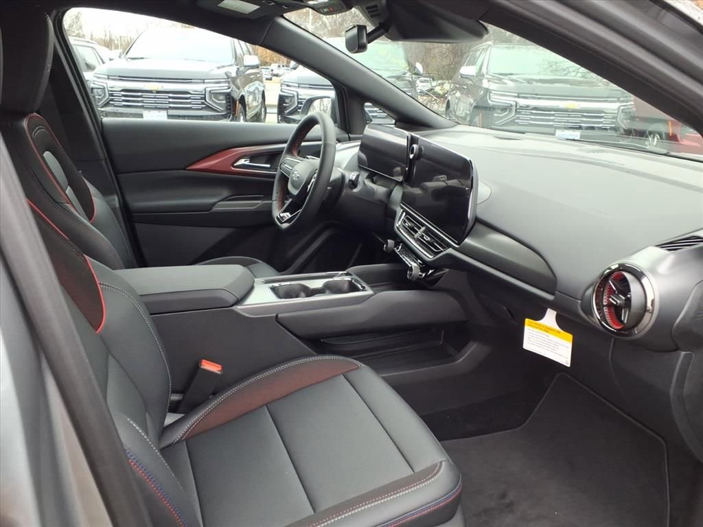 New 2026 Chevrolet Equinox EV RS image 25