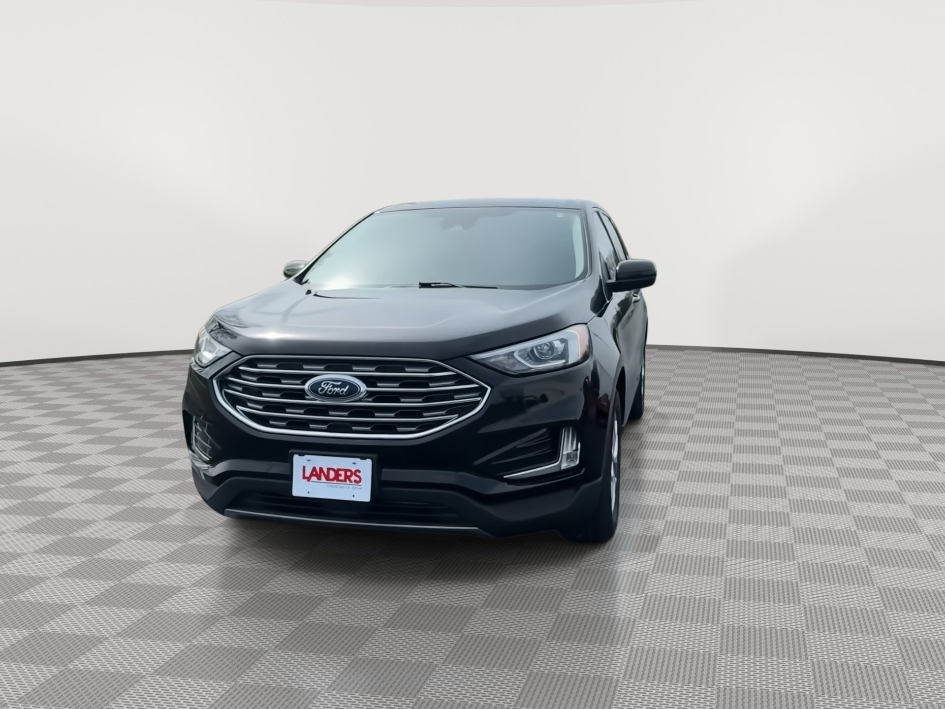 Used 2021 Ford Edge SEL w/ Cargo Accessory Package AWD/4WD image 4