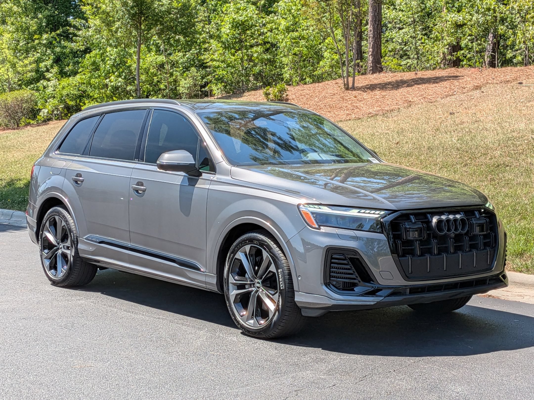 Used 2025 Audi Q7 3.0T Prestige AWD/4WD image 35