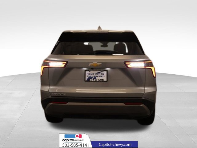 Used 2026 Chevrolet Equinox LT w/ Convenience Package II FWD image 3