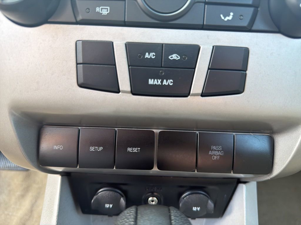 Used 2008 Ford Focus SE image 34