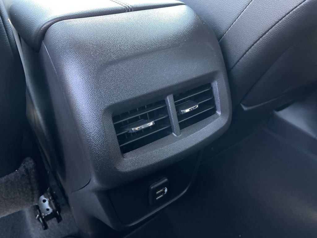 Certified 2024 GMC Terrain SLT FWD image 20