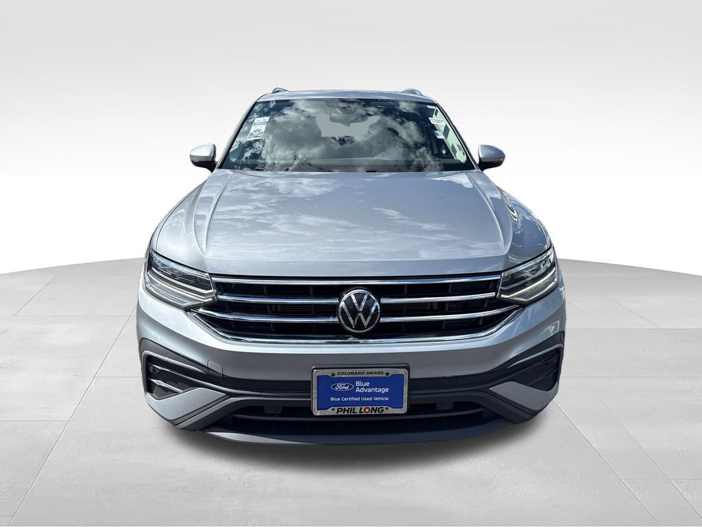 Used 2023 Volkswagen Tiguan SE AWD/4WD image 2