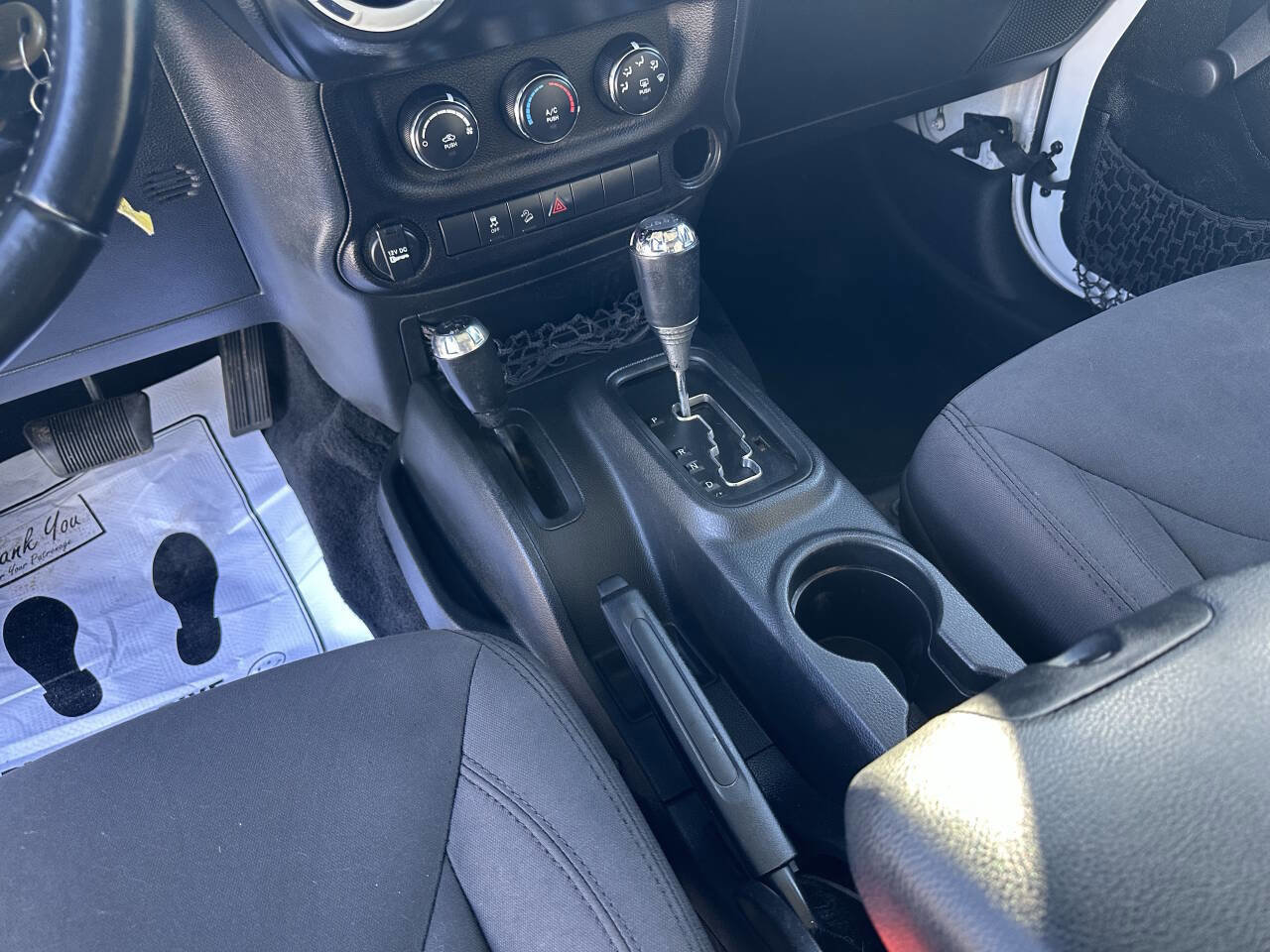 Used 2018 Jeep Wrangler Unlimited Sport w/ Connectivity Group image 17