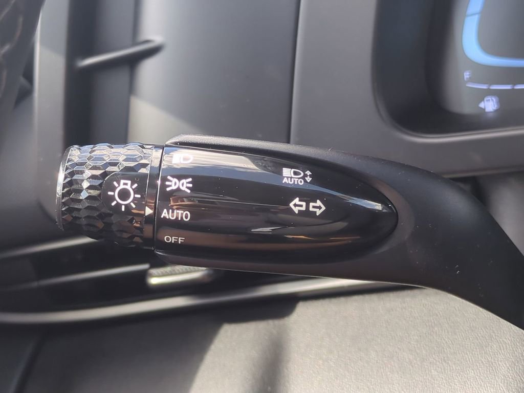 New 2026 Hyundai Elantra Sport image 25