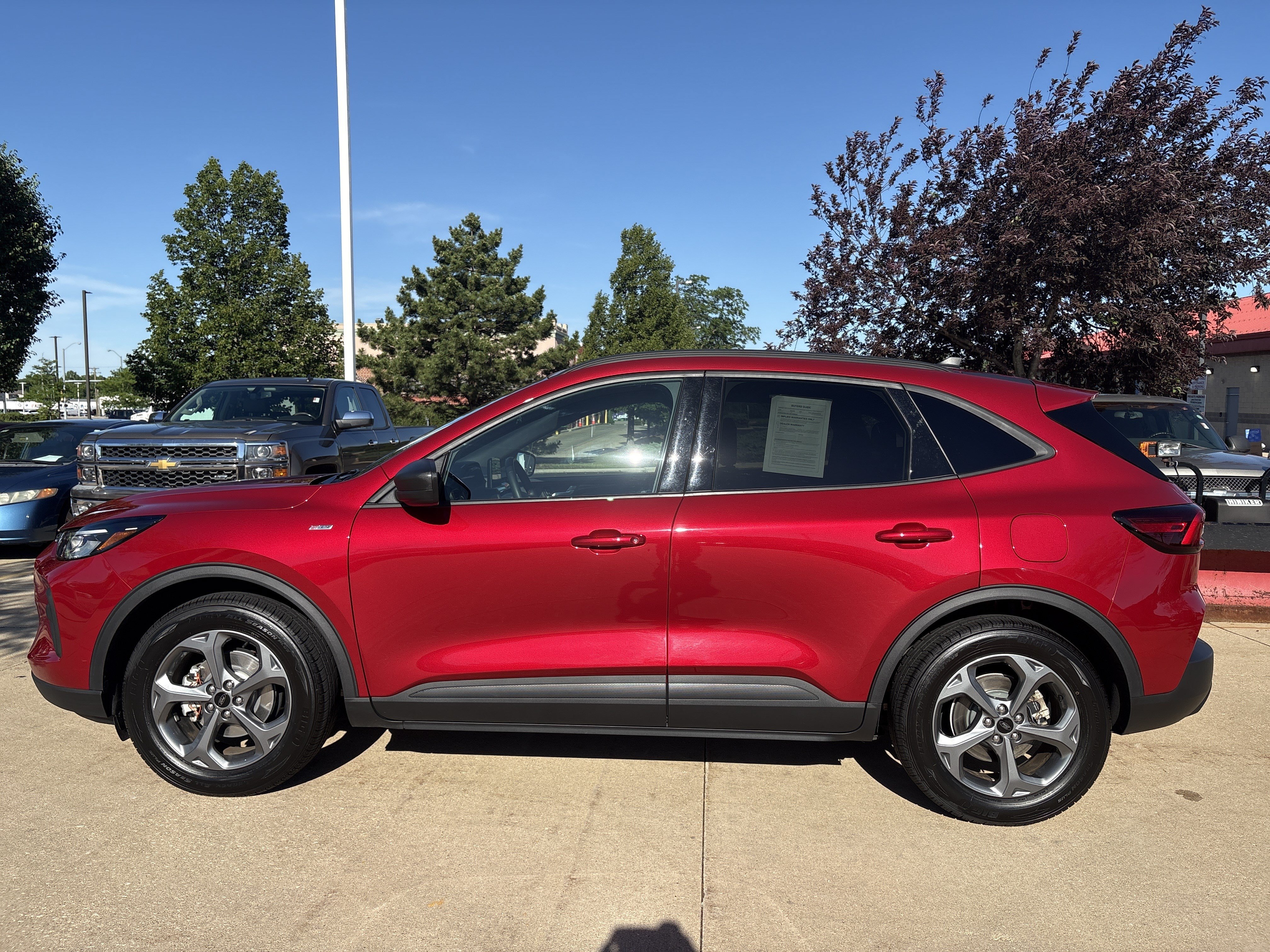 Used 2025 Ford Escape ST-Line FWD image 10