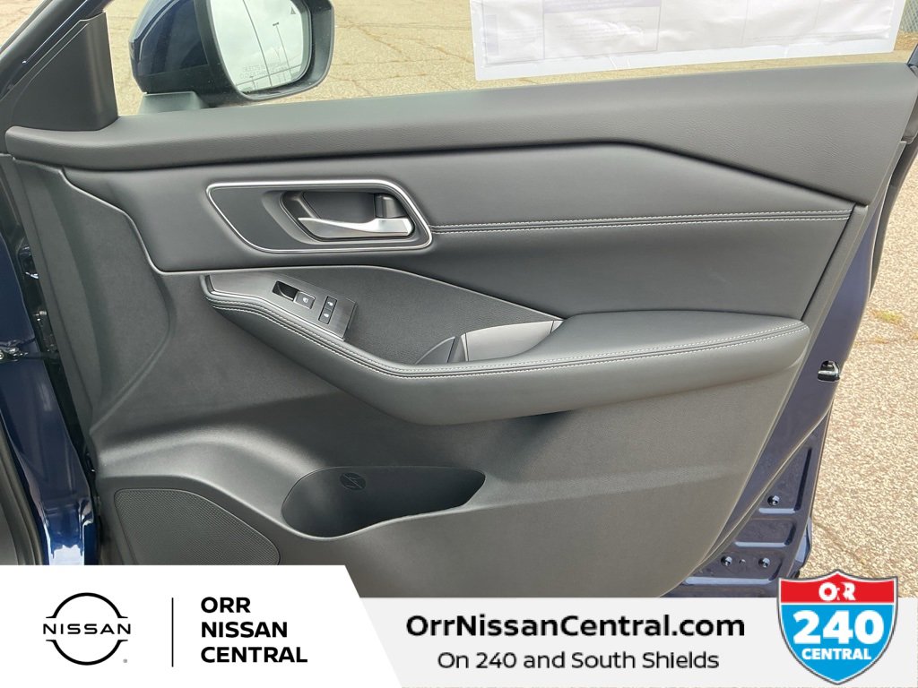 New 2026 Nissan Rogue Platinum w/ Platinum Premium Package image 10
