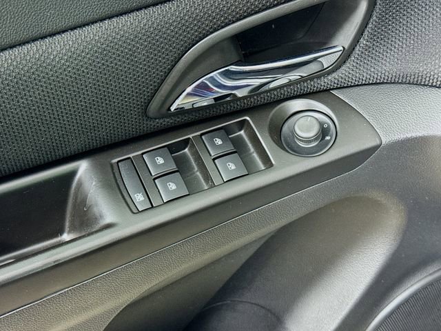 Used 2014 Chevrolet Cruze LT FWD image 17