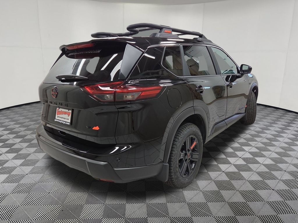 Used 2025 Nissan Rogue SV AWD/4WD image 4