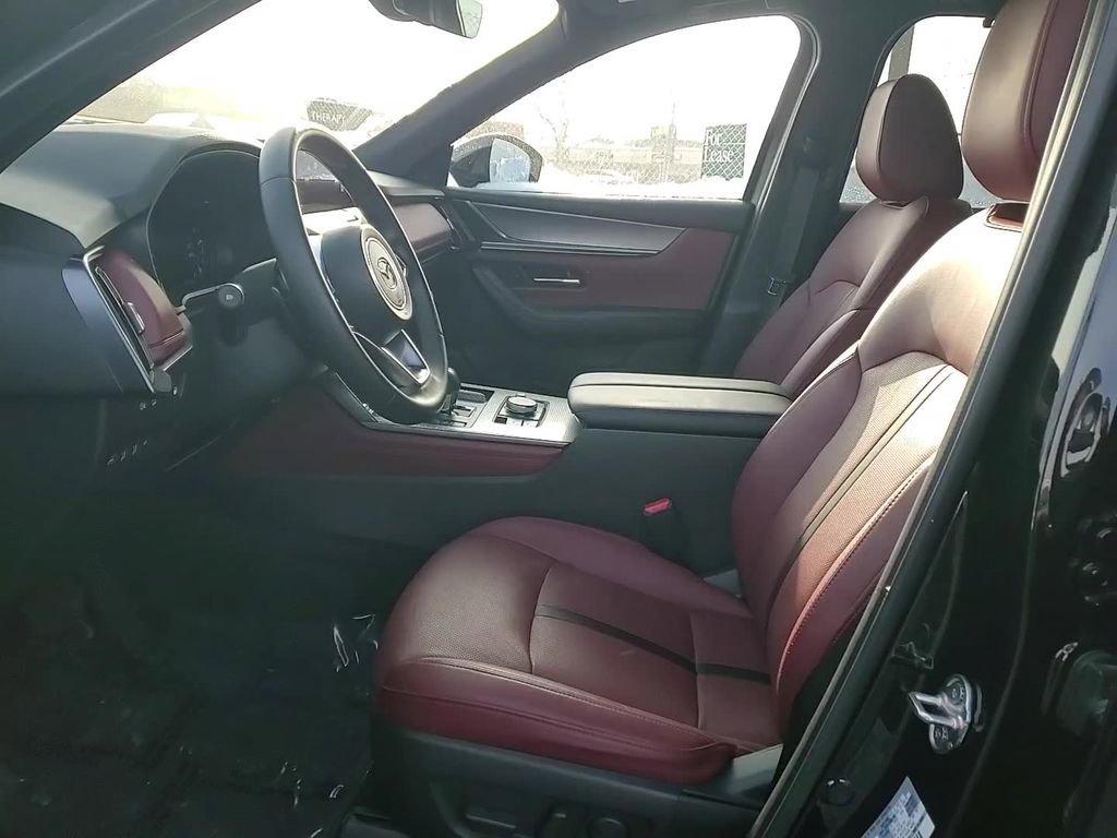 Certified 2025 MAZDA CX-70 Plug-In Hybrid w/ Premium Plus image 13