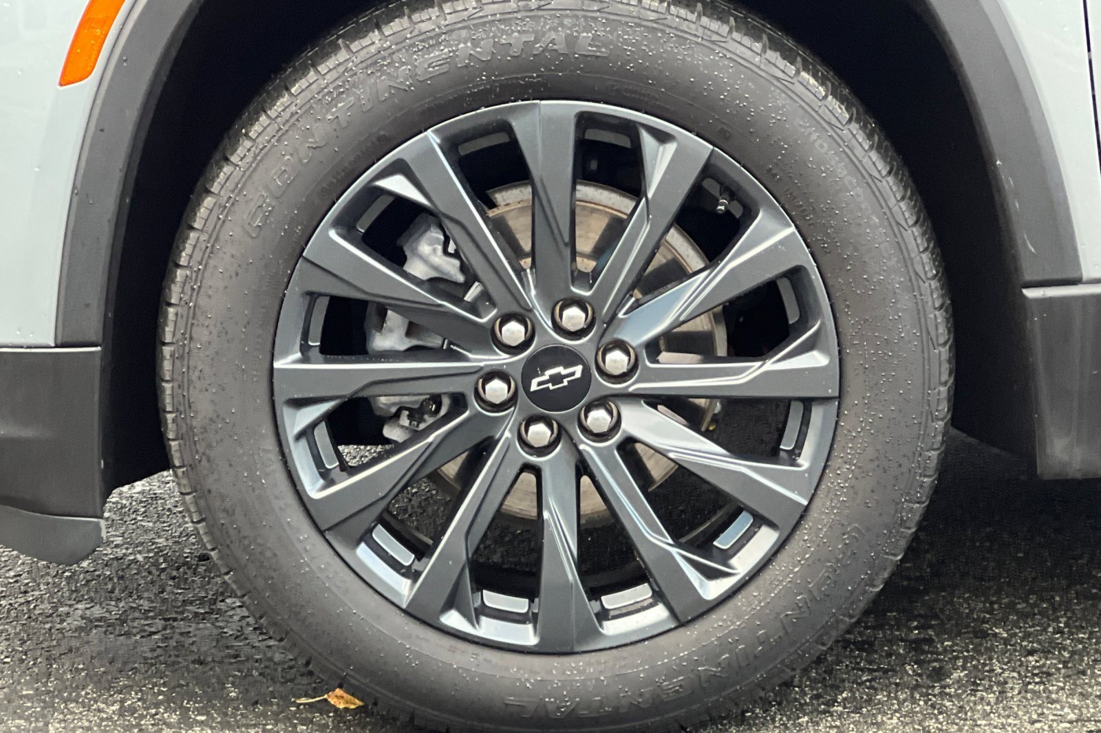 Used 2023 Chevrolet Traverse RS image 39