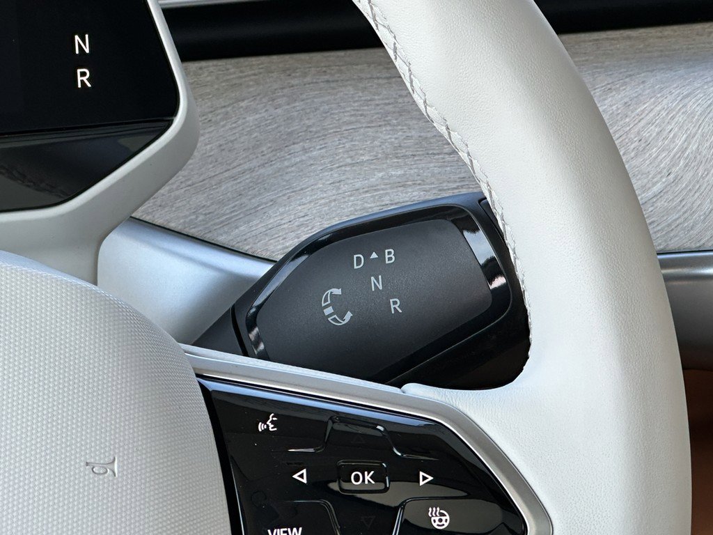 New 2025 Volkswagen ID. Buzz 1st Edition image 12