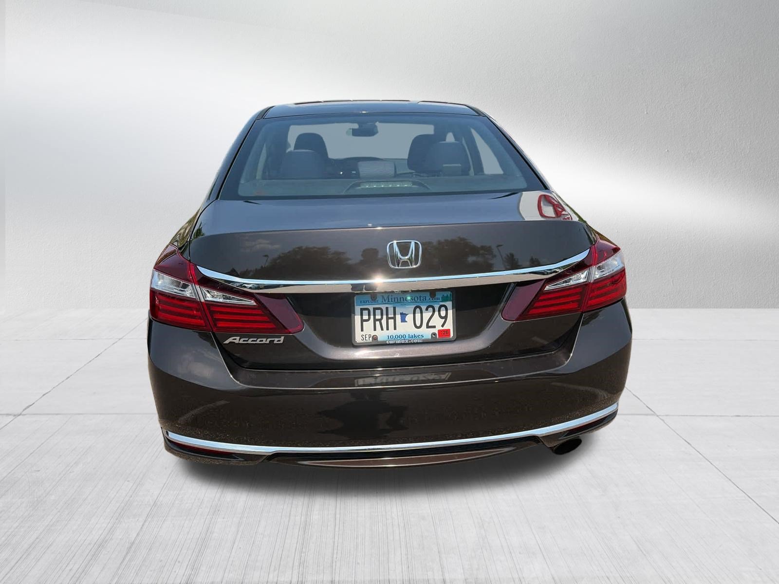 Used 2017 Honda Accord LX image 4
