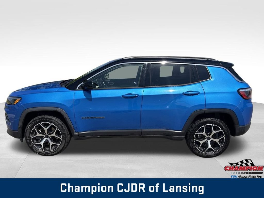 Used 2025 Jeep Compass Limited AWD/4WD image 4