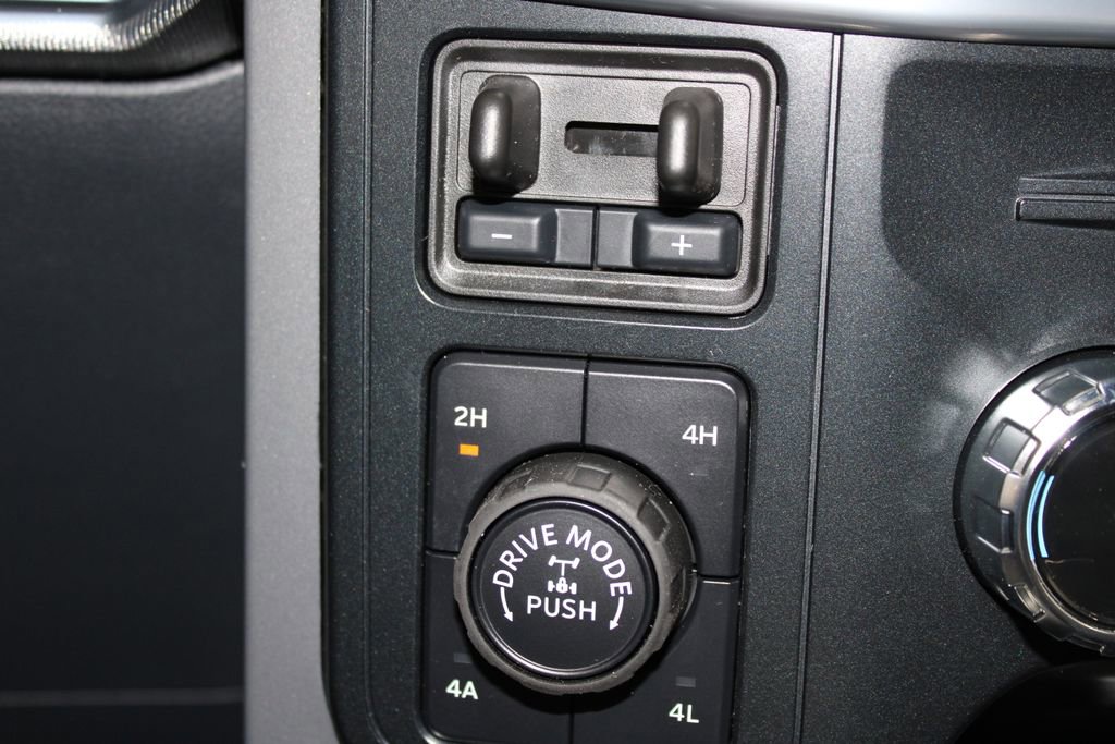 New 2025 Ford F150 Lariat w/ Equipment Group 502A High image 60