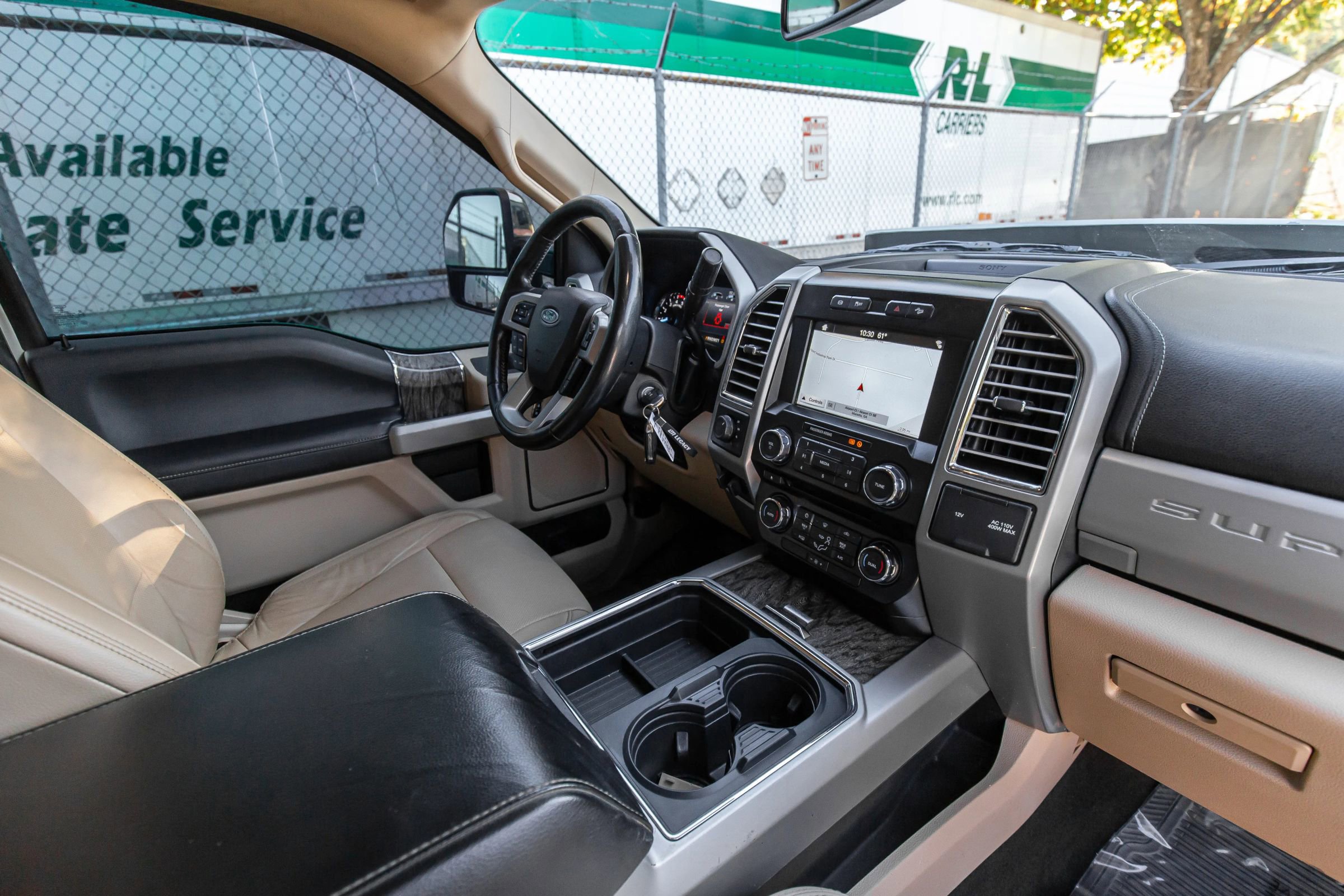 Used 2017 Ford F250 Lariat w/ Chrome Package image 30