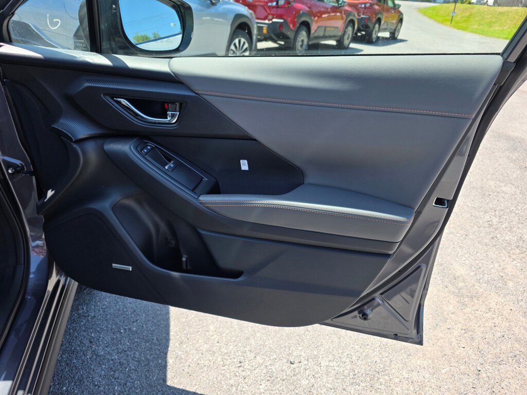 New 2025 Subaru Crosstrek 2.5i Limited w/ Popular Package #4A image 12