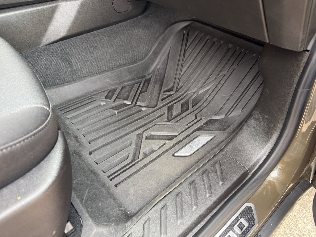 Certified 2023 Chevrolet Colorado Trail Boss w/ LPO, Dark Essentials Package image 53