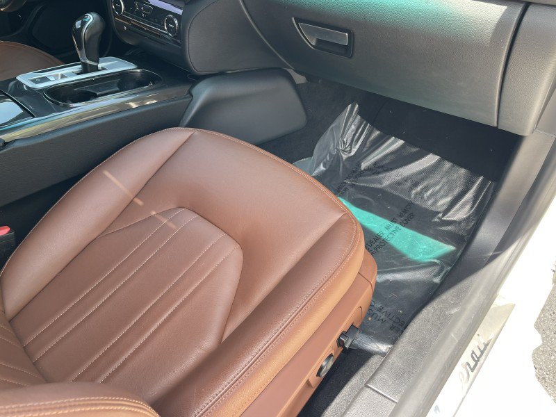 Used 2016 Maserati Ghibli RWD image 9