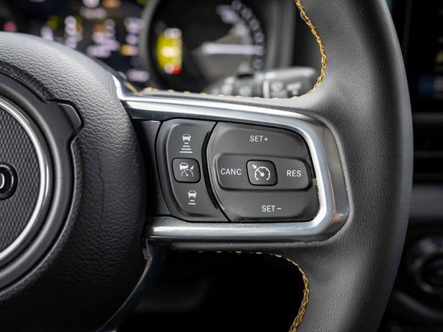 Used 2024 Jeep Wrangler Unlimited Sahara image 29