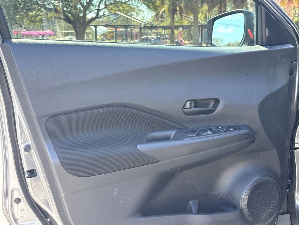 Used 2023 Nissan Kicks S FWD image 15