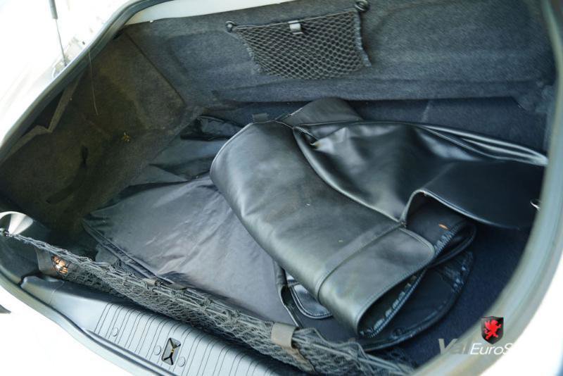 Used 2005 Jaguar XK8 Convertible image 38