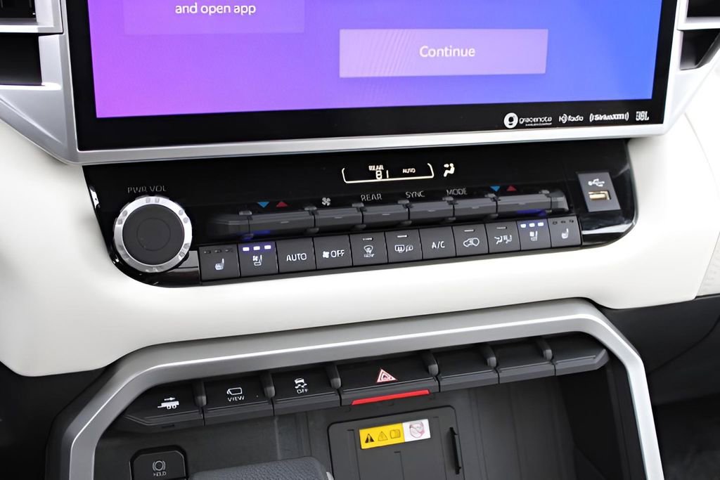 Used 2023 Toyota Sequoia Capstone image 13