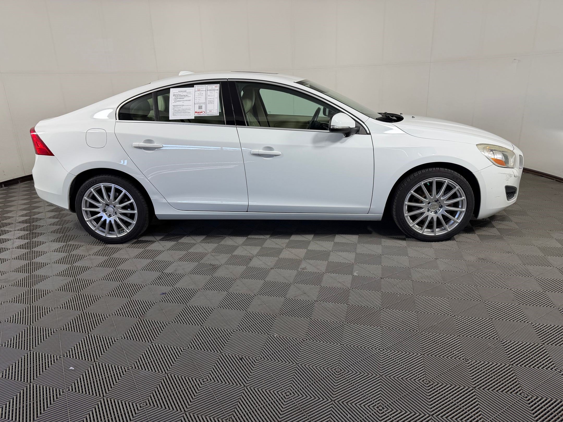Used 2012 Volvo S60 T6 AWD/4WD image 8