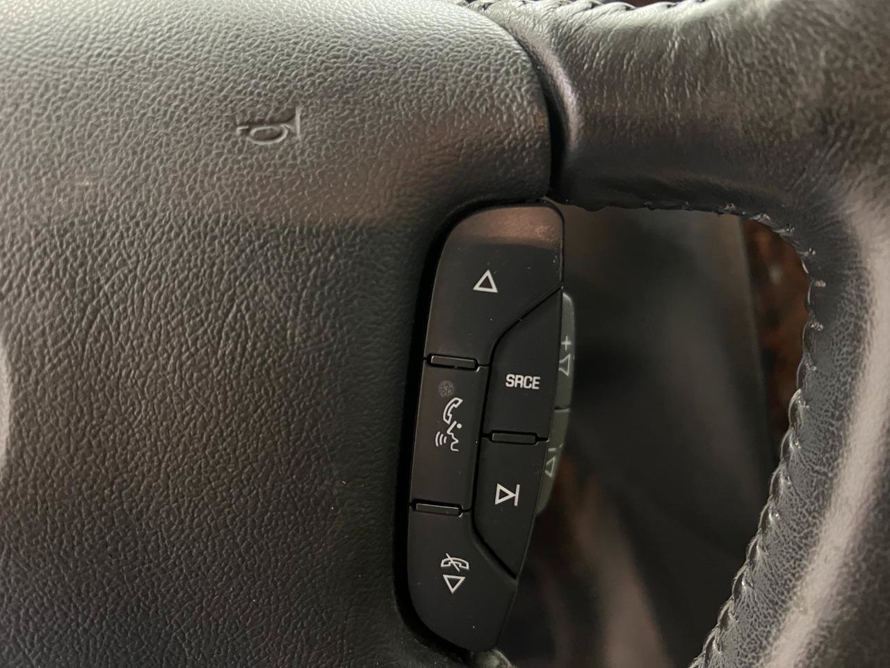 Used 2012 Chevrolet Impala LTZ FWD image 34