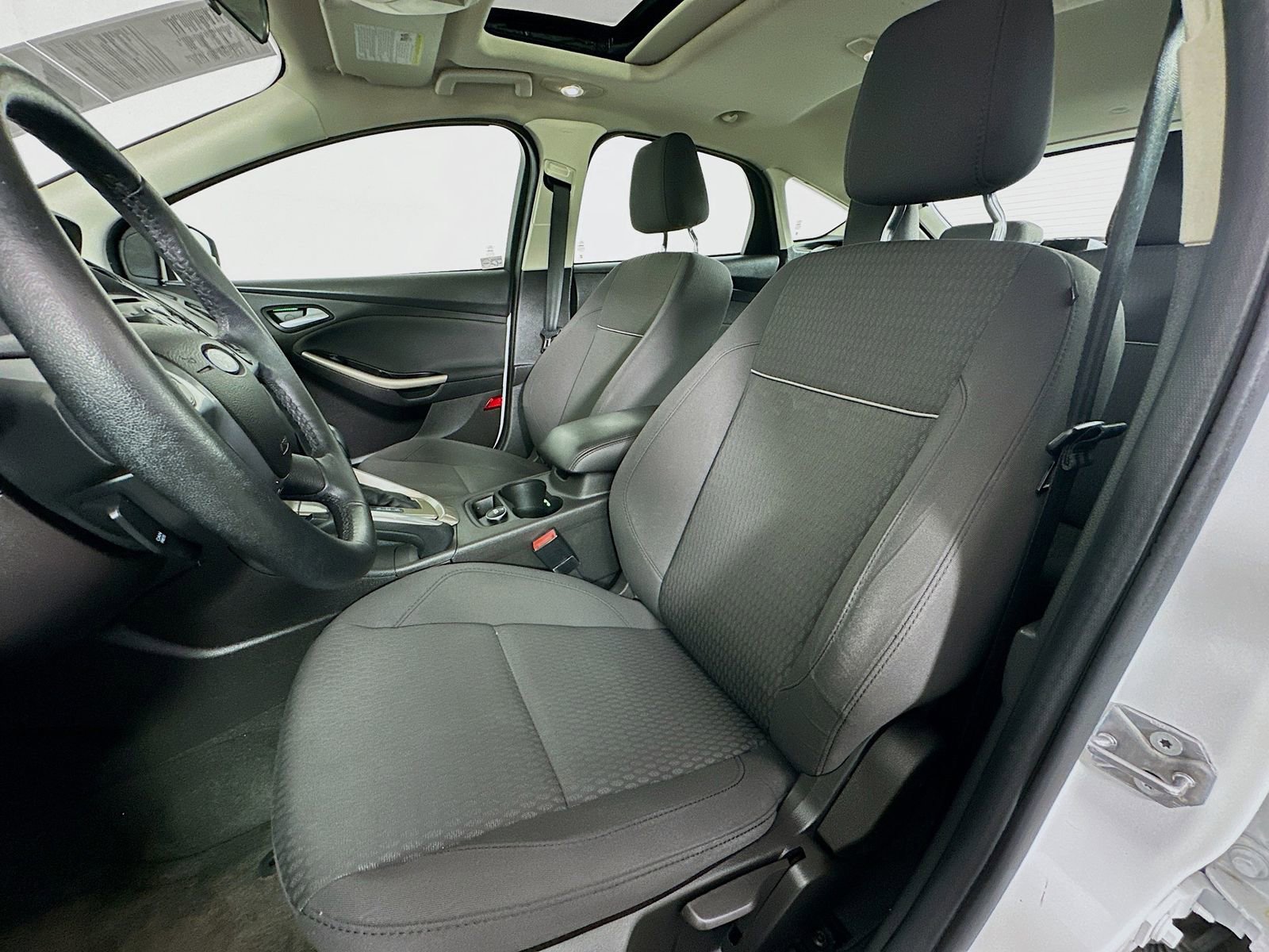 Used 2012 Ford Focus SEL FWD image 19